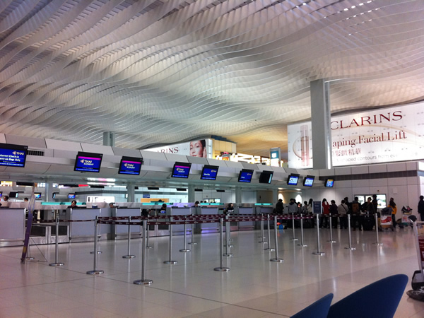 香港国際空港ターミナル2画像