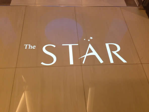 「The STAR」から画像